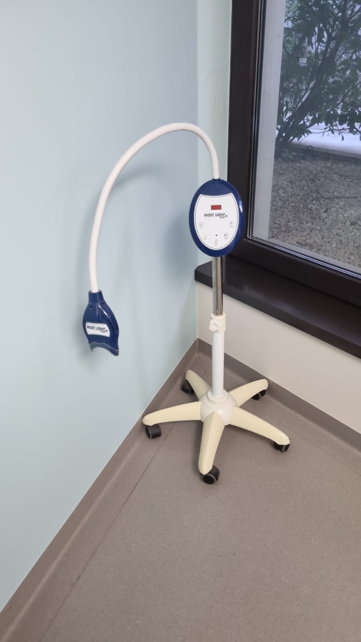 lampa za izbjeljivanje zuba